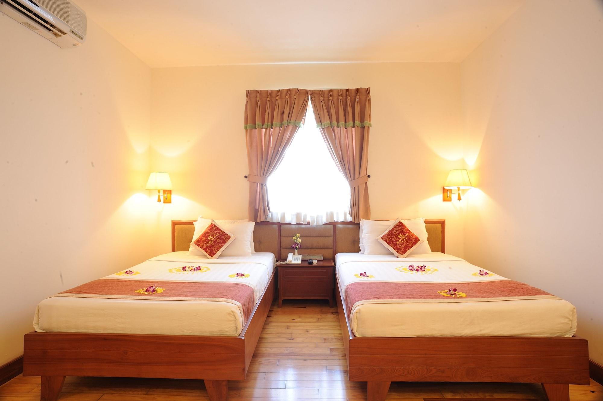 Hoang Yen 2 Hotel Thu Dau Mot Exterior photo