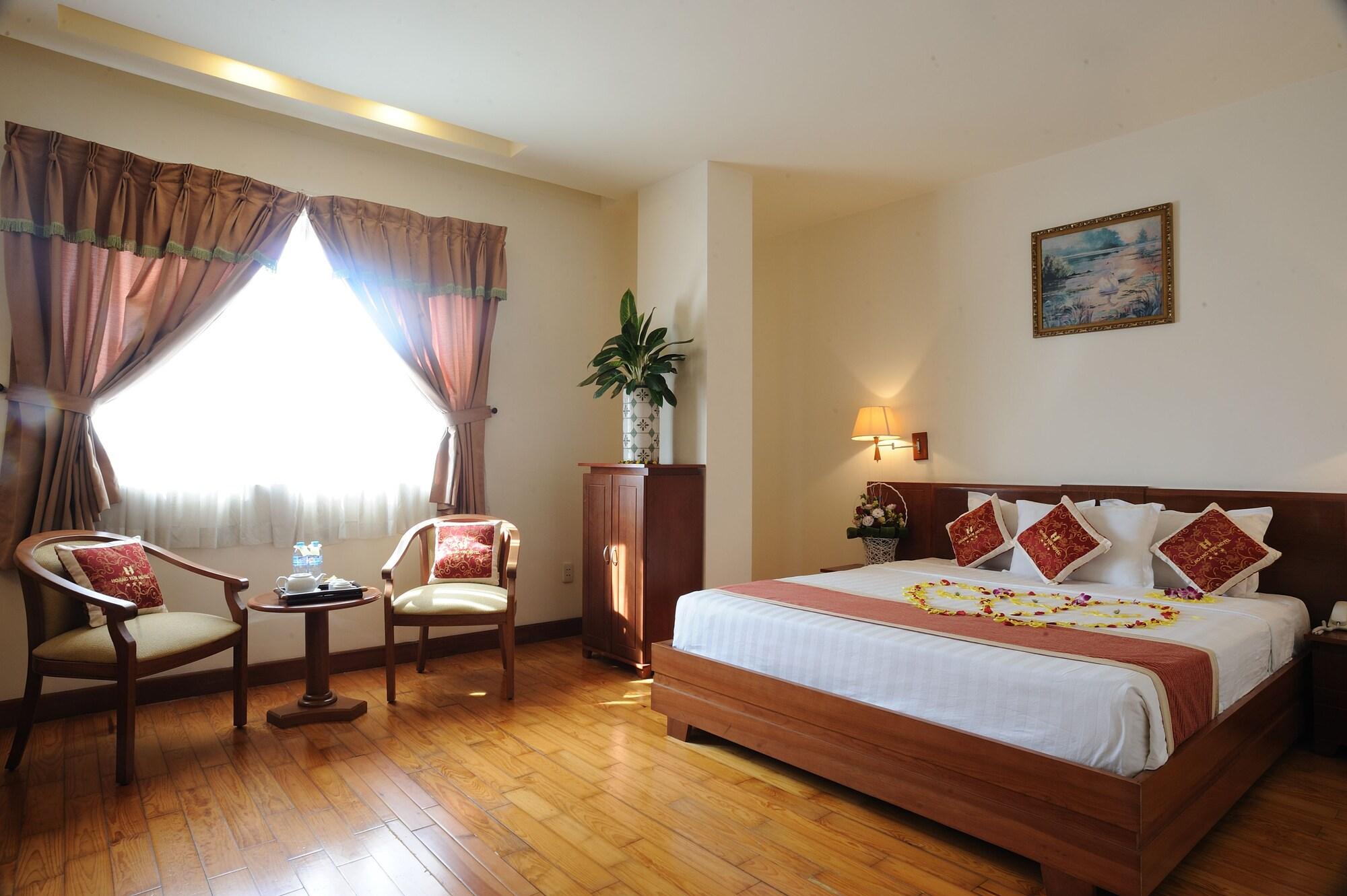 Hoang Yen 2 Hotel Thu Dau Mot Exterior photo