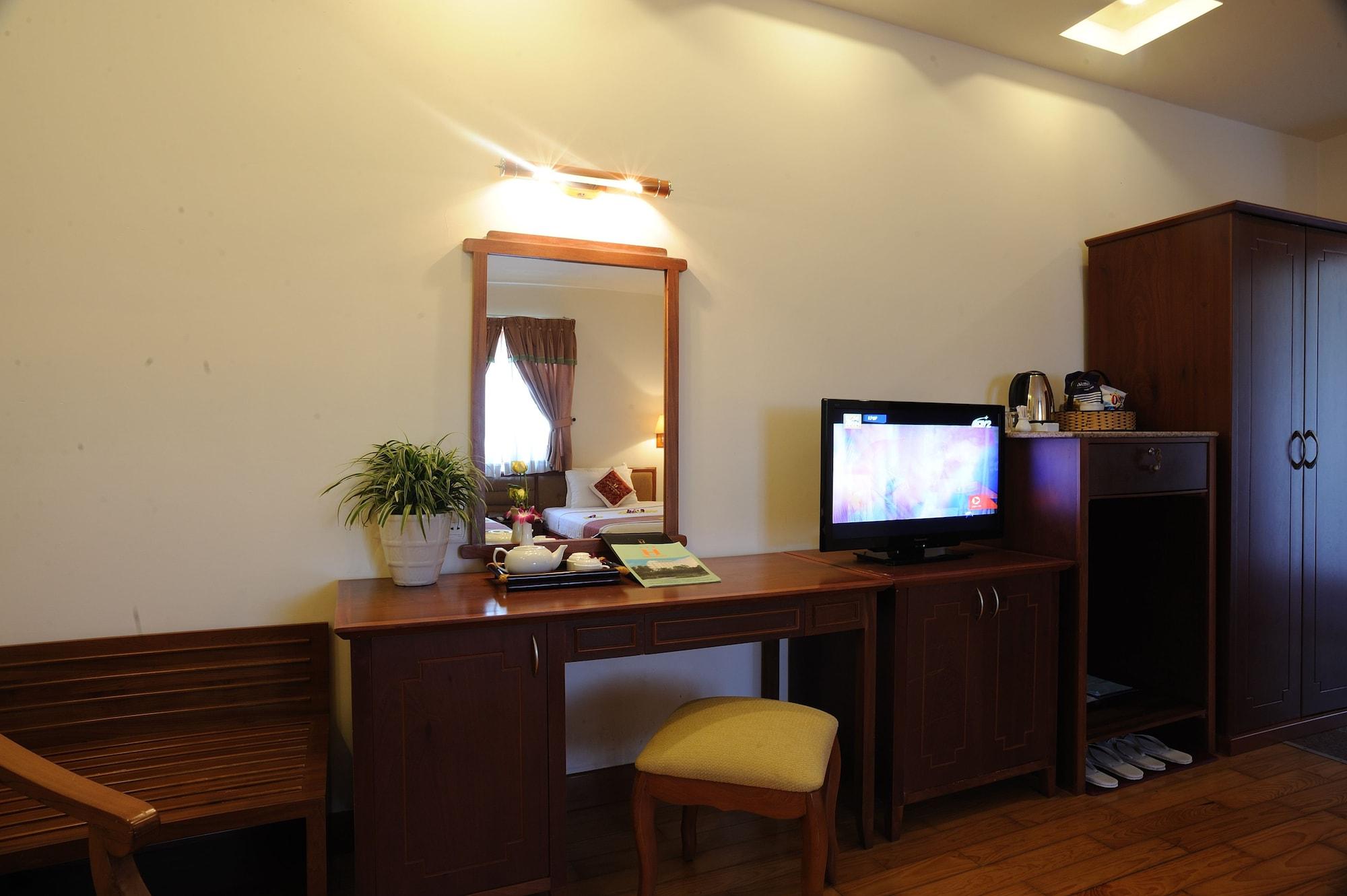 Hoang Yen 2 Hotel Thu Dau Mot Exterior photo