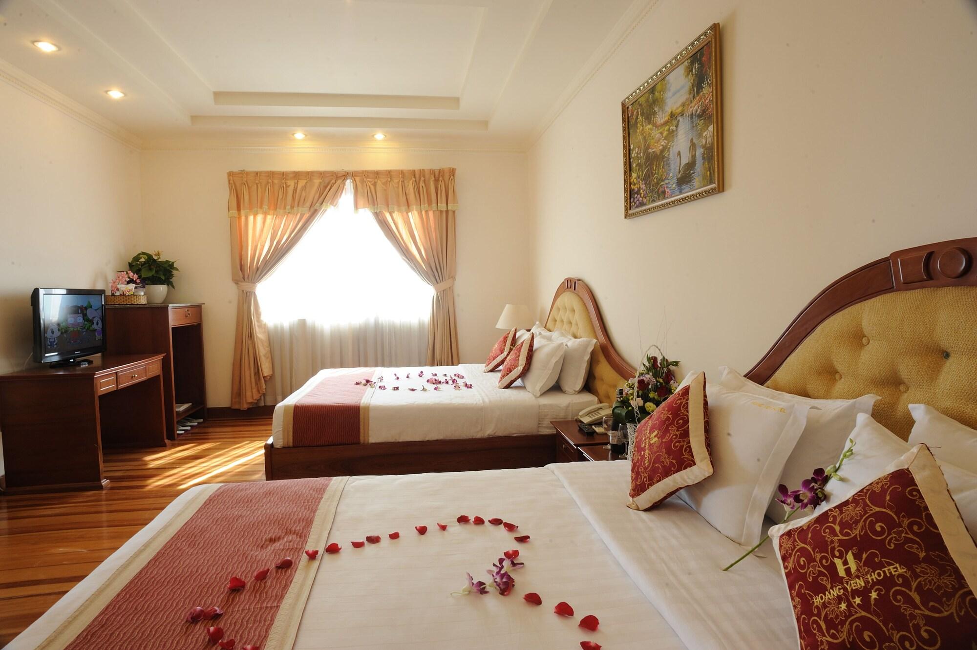 Hoang Yen 2 Hotel Thu Dau Mot Exterior photo