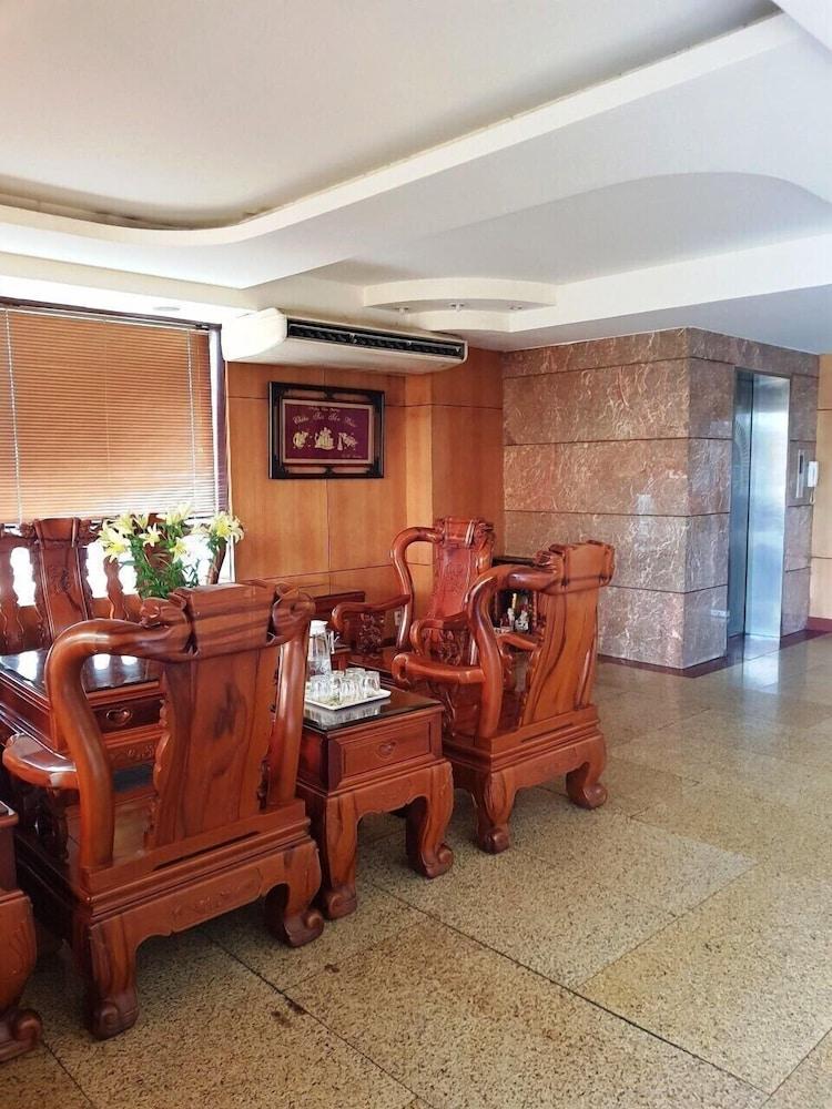 Hoang Yen 2 Hotel Thu Dau Mot Exterior photo