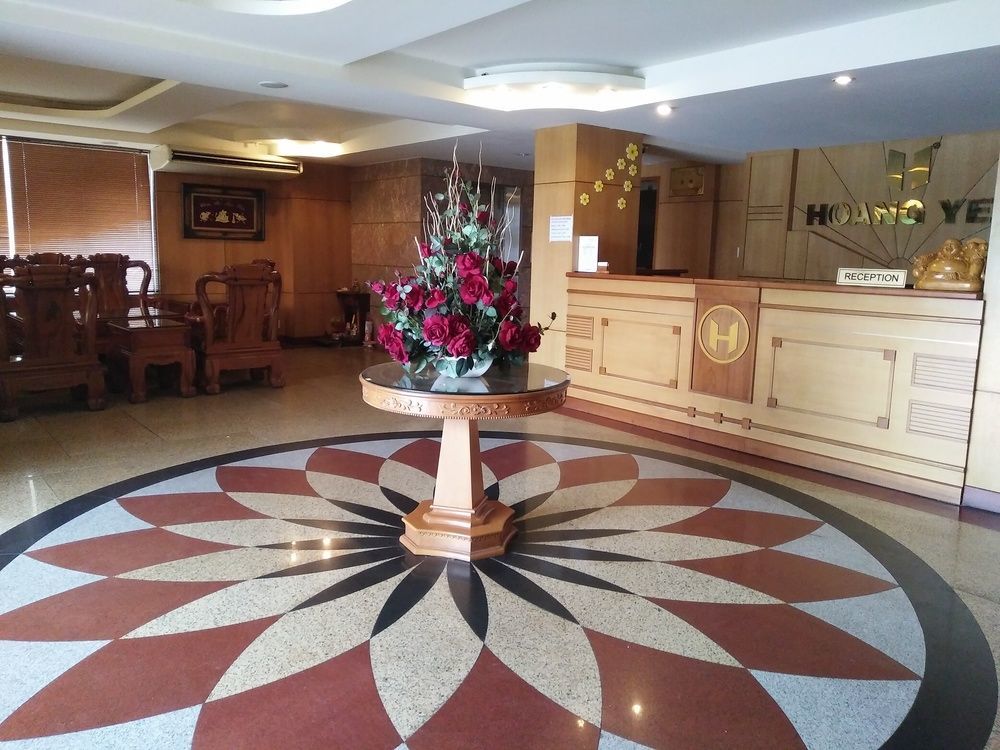 Hoang Yen 2 Hotel Thu Dau Mot Exterior photo