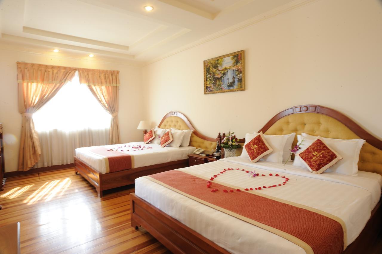 Hoang Yen 2 Hotel Thu Dau Mot Exterior photo