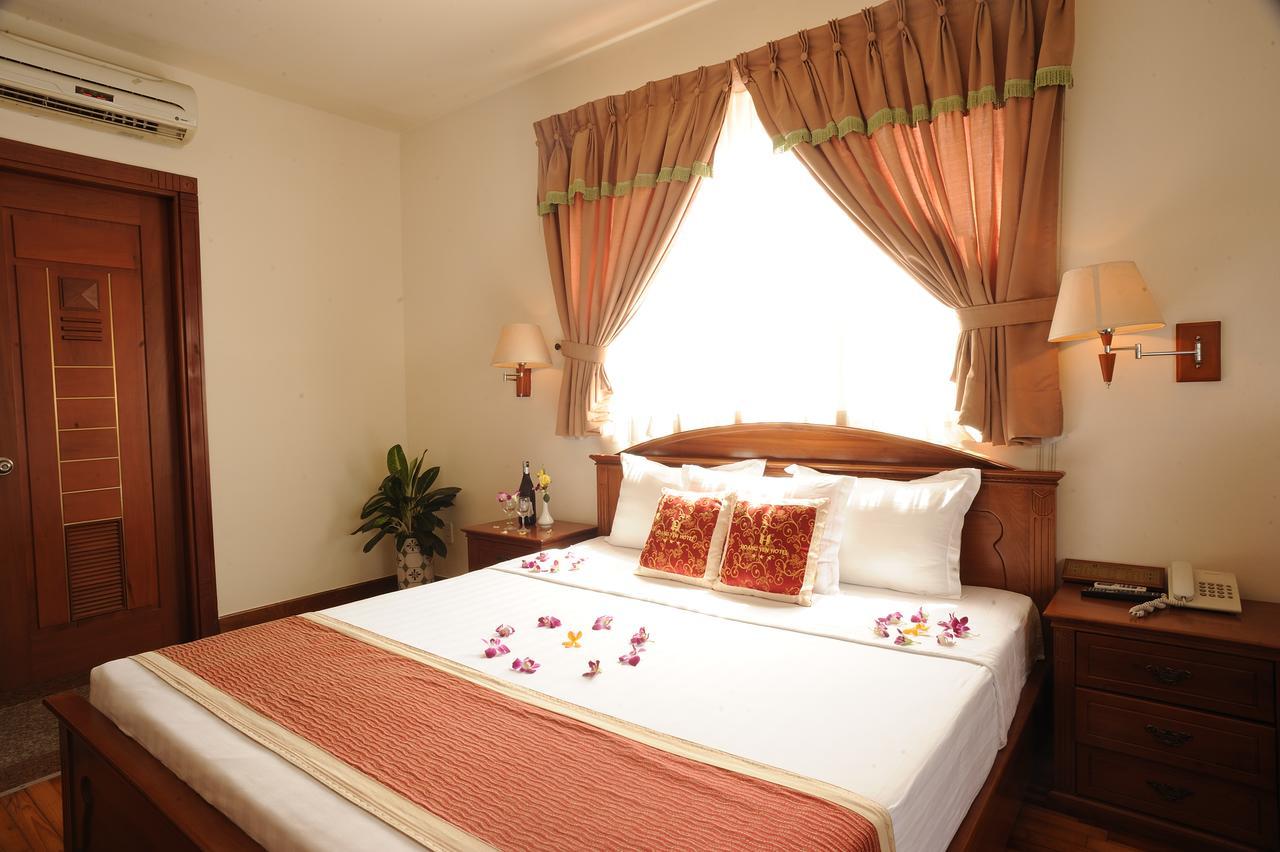 Hoang Yen 2 Hotel Thu Dau Mot Exterior photo